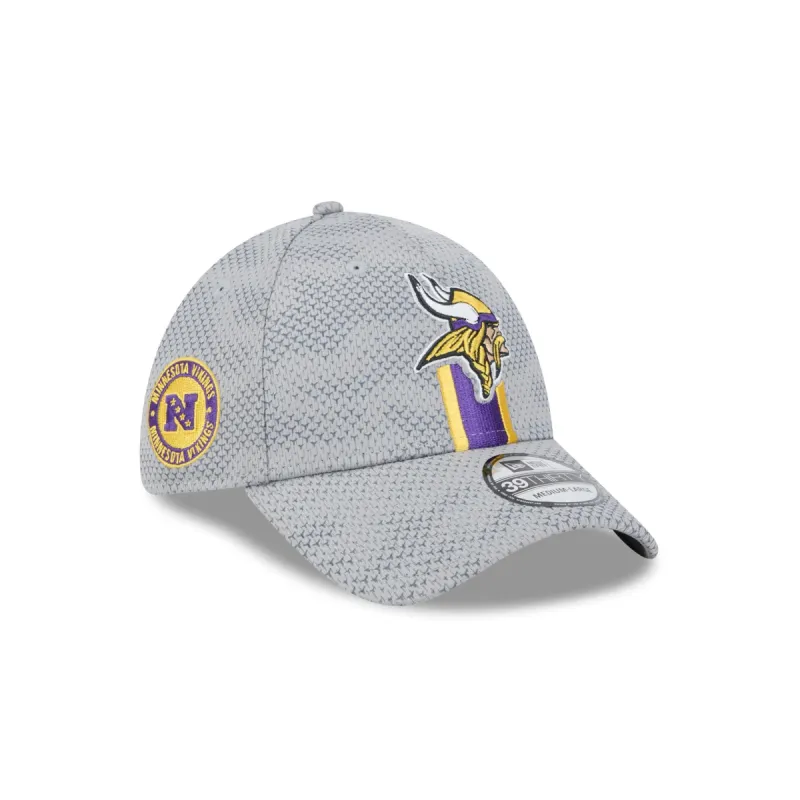 Minnesota Vikings 2024 Sideline Gray 39THIRTY Stretch Fit Hat sold by New Era