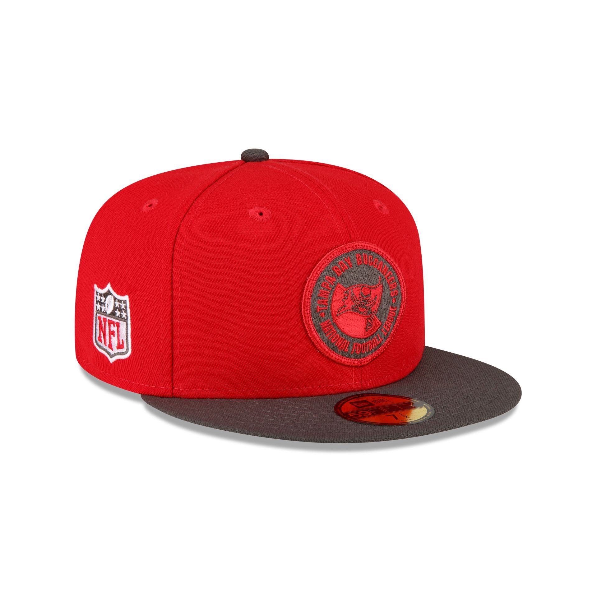 Tampa Bay Buccaneers 2023 Sideline Team Patch 59FIFTY Fitted Hat sold by New Era