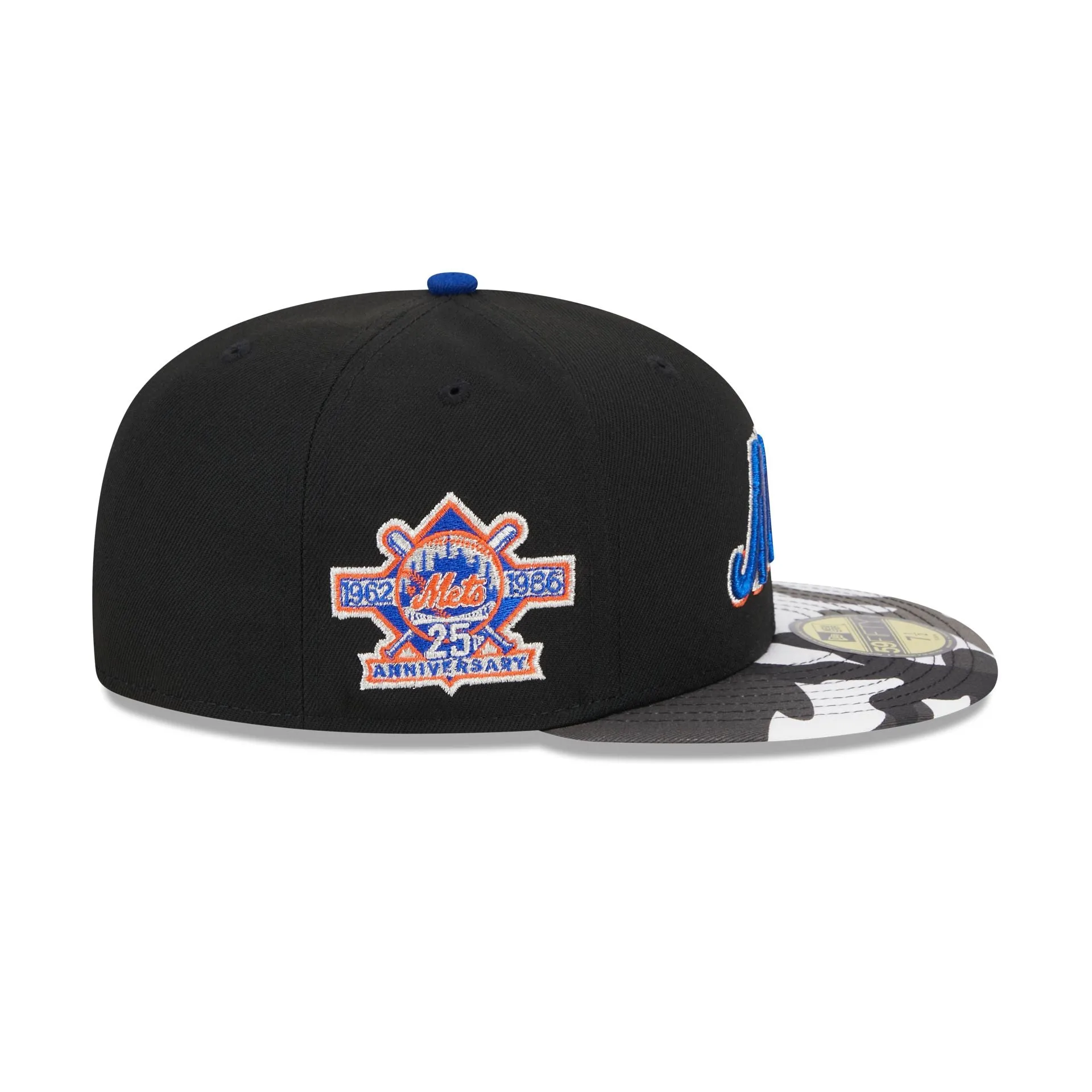 New York Mets Metallic Camo 59FIFTY Fitted Hat sold by New Era product image thumbnail 4