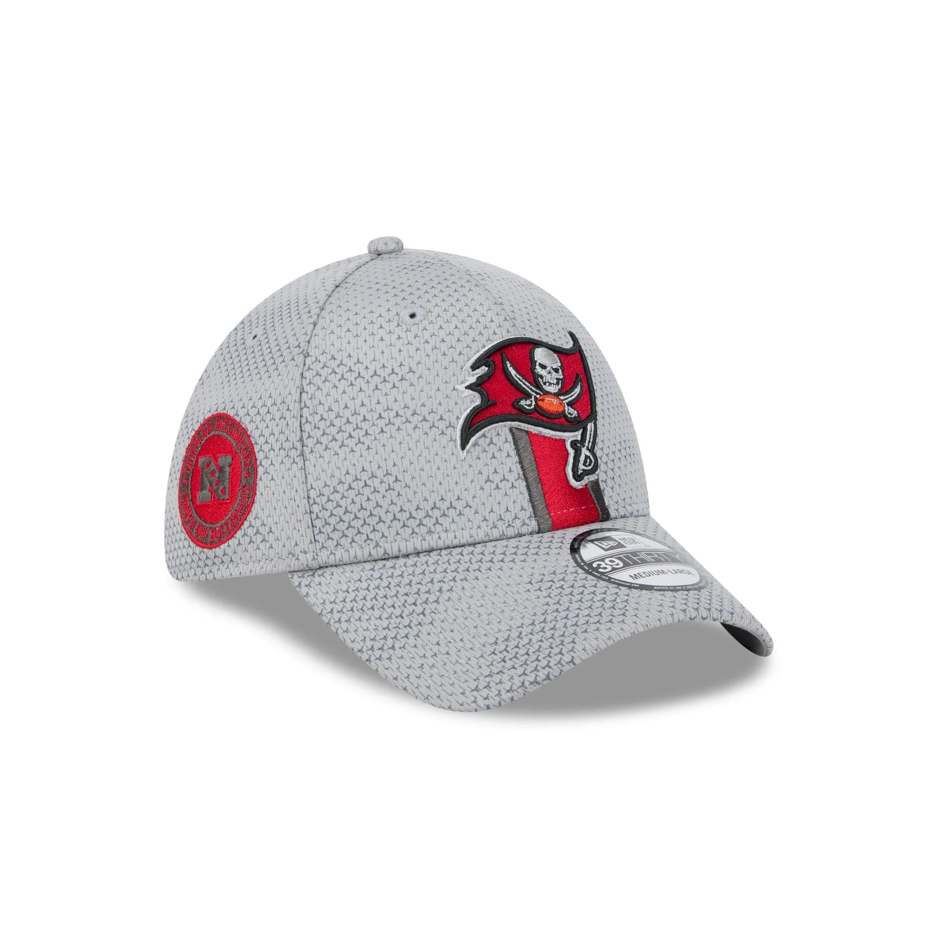 Tampa Bay Buccaneers 2024 Sideline Gray 39THIRTY Stretch Fit Hat sold by New Era