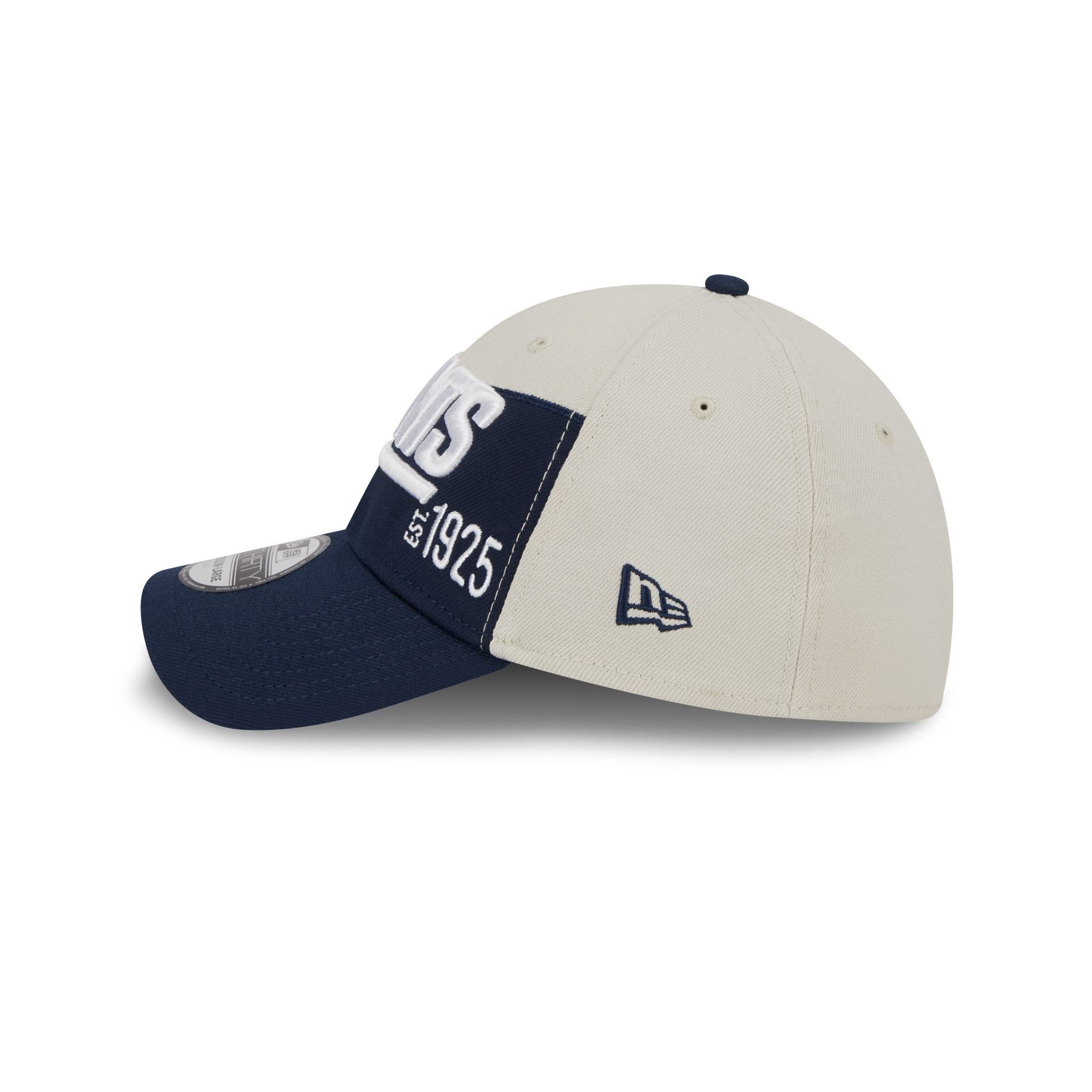 New York Giants 2023 Sideline Historic 39THIRTY Stretch Fit Hat sold by New Era product image thumbnail 4