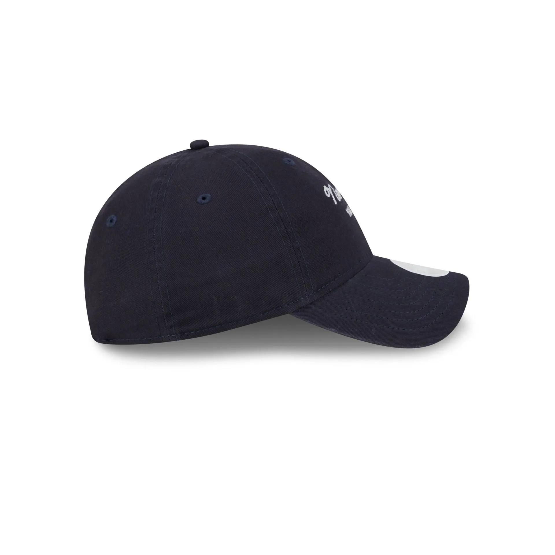 New York Yankees Women's Throwback 9TWENTY Adjustable Hat sold by New Era product image thumbnail 5
