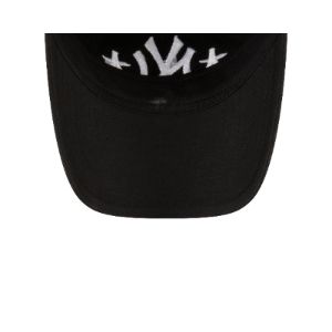 New York Yankees CFDA 9TWENTY Adjustable sold by New Era
