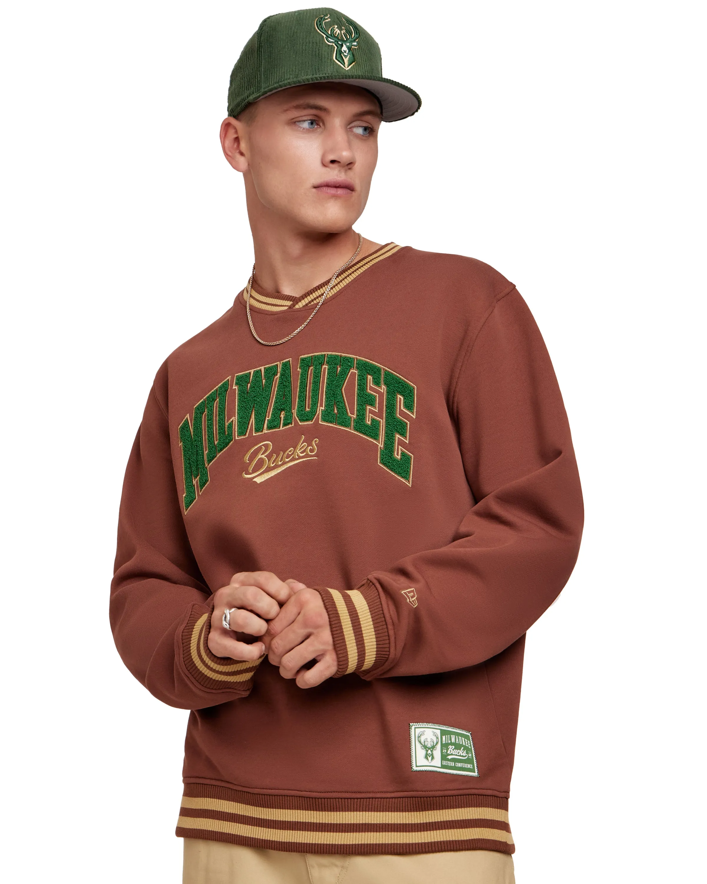 New York Knicks Letterman Classic Crewneck sold by New Era product image thumbnail 2