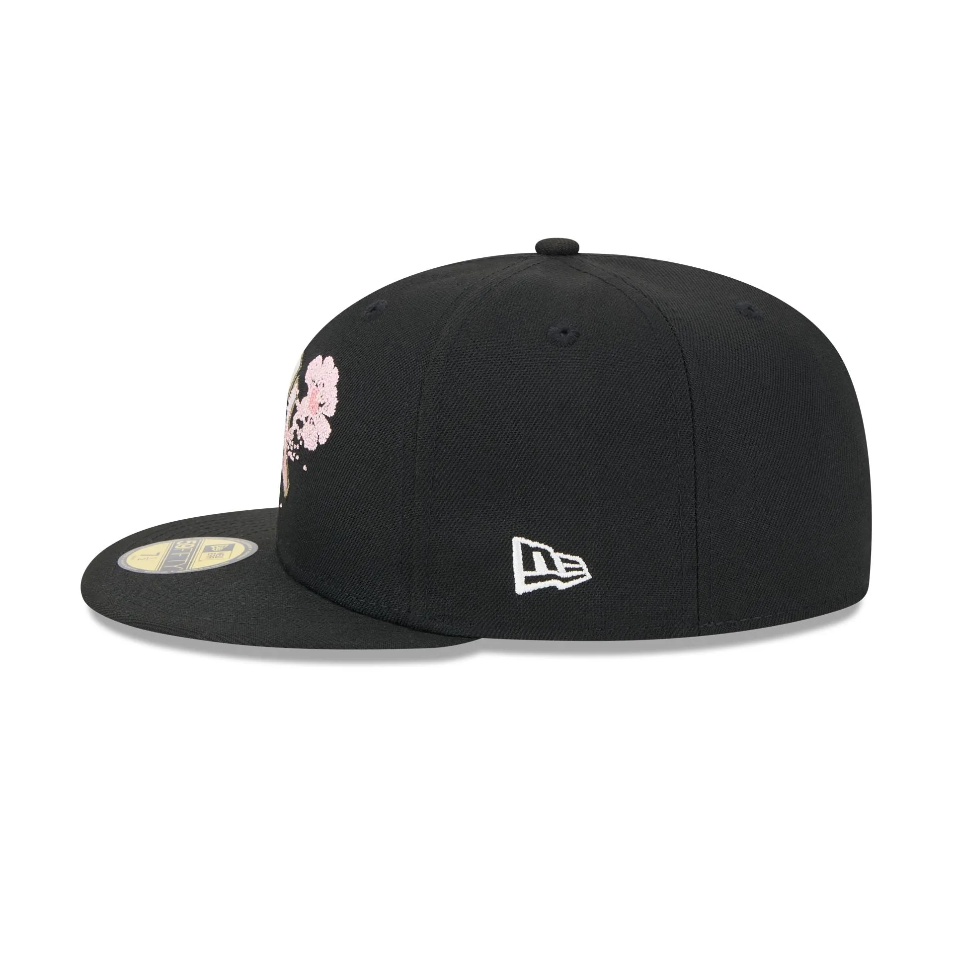 New York Yankees Dotted Floral 59FIFTY Fitted Hat sold by New Era product image thumbnail 4