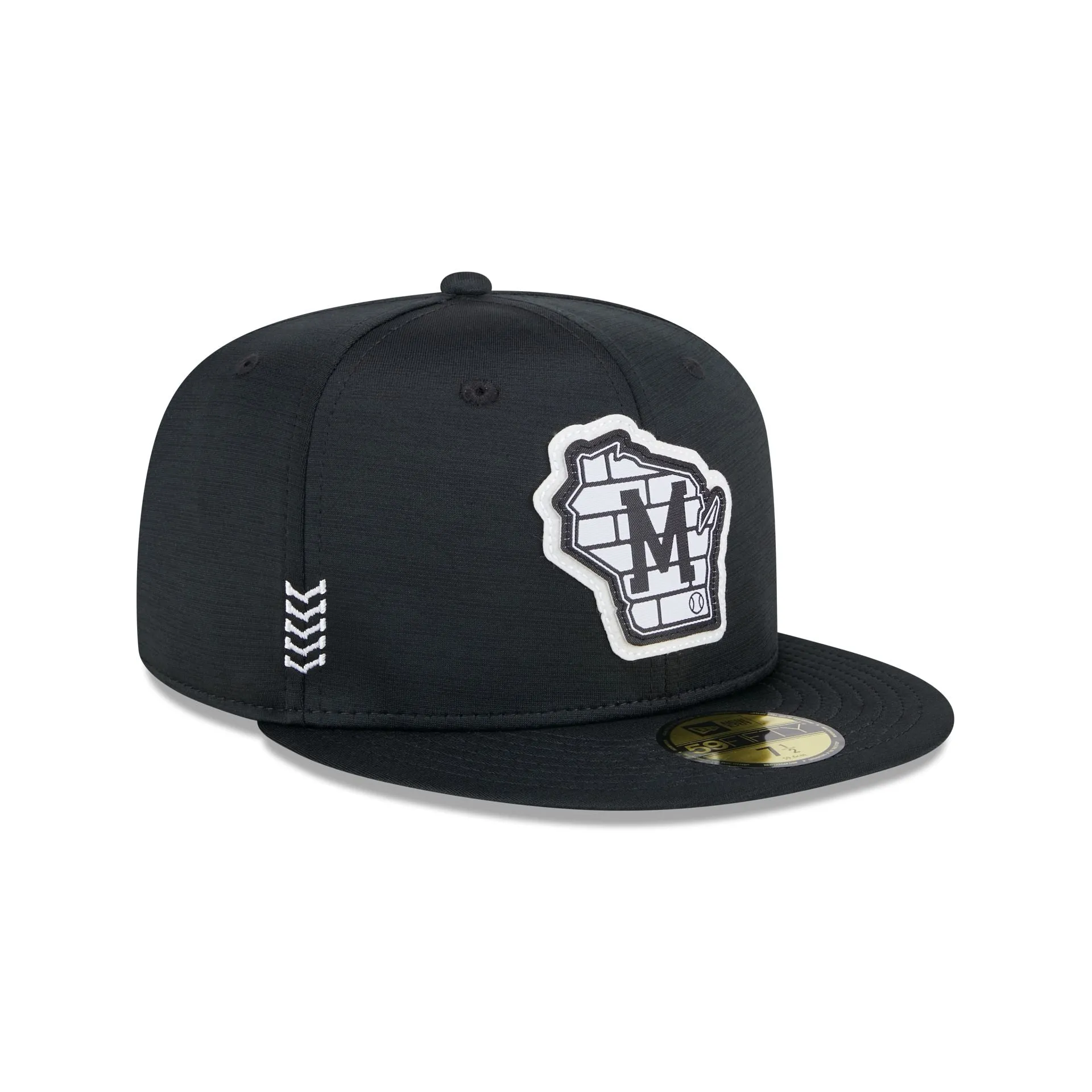 Milwaukee Brewers 2024 Clubhouse Black 59FIFTY Fitted Hat sold by New Era product image thumbnail 3
