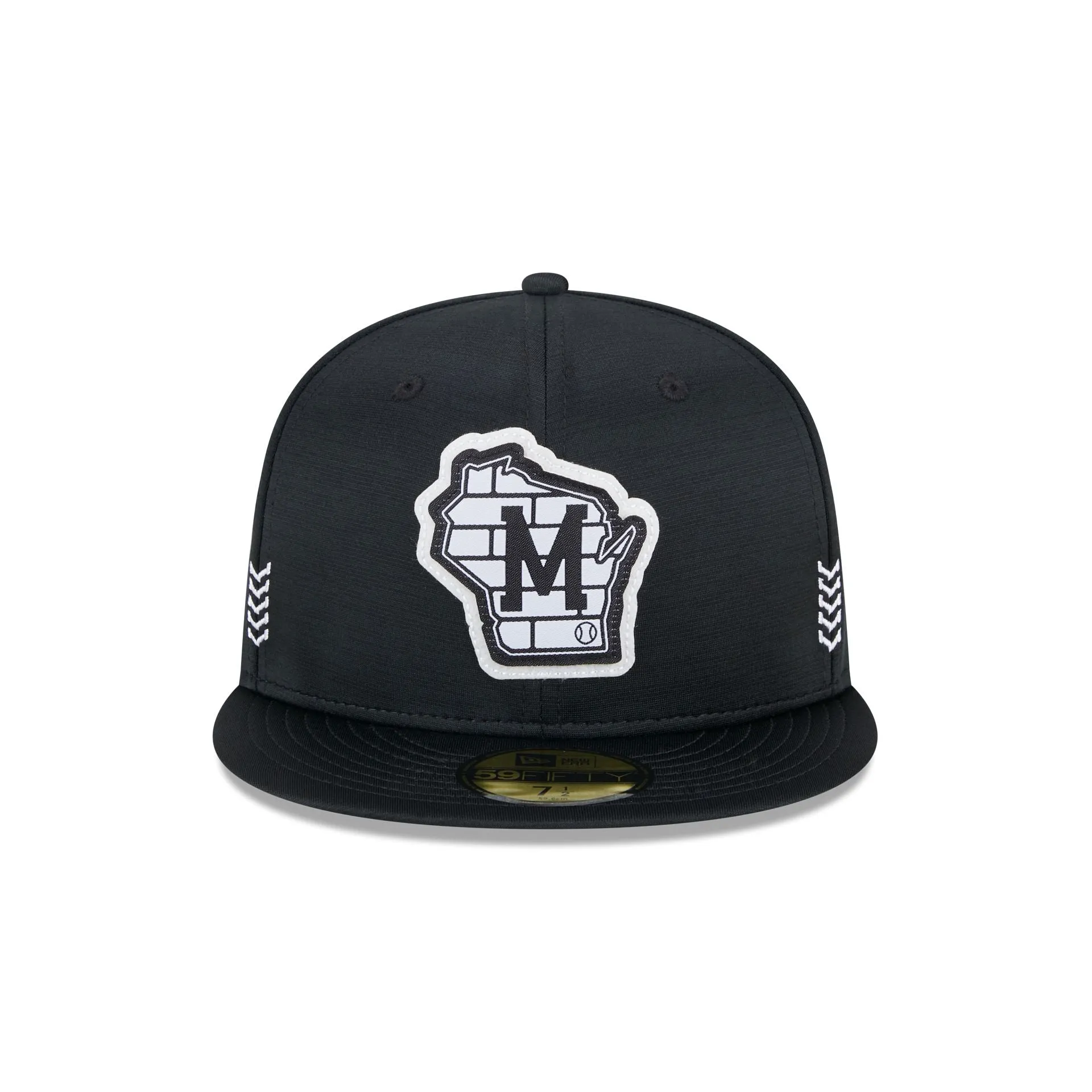 Milwaukee Brewers 2024 Clubhouse Black 59FIFTY Fitted Hat sold by New Era product image thumbnail 2