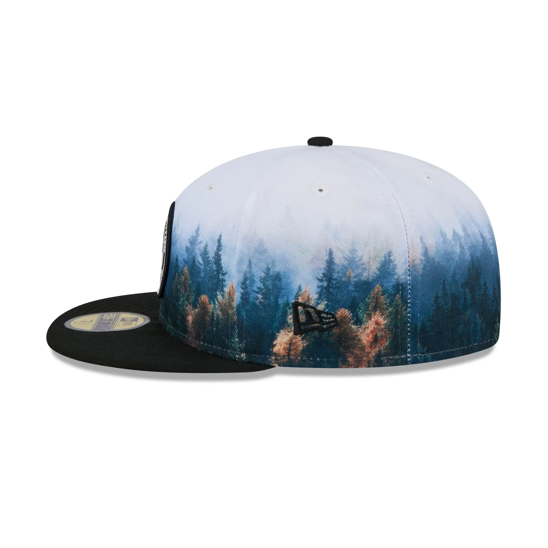 Chicago Blackhawks Photoreal 59FIFTY Fitted Hat sold by New Era product image thumbnail 4