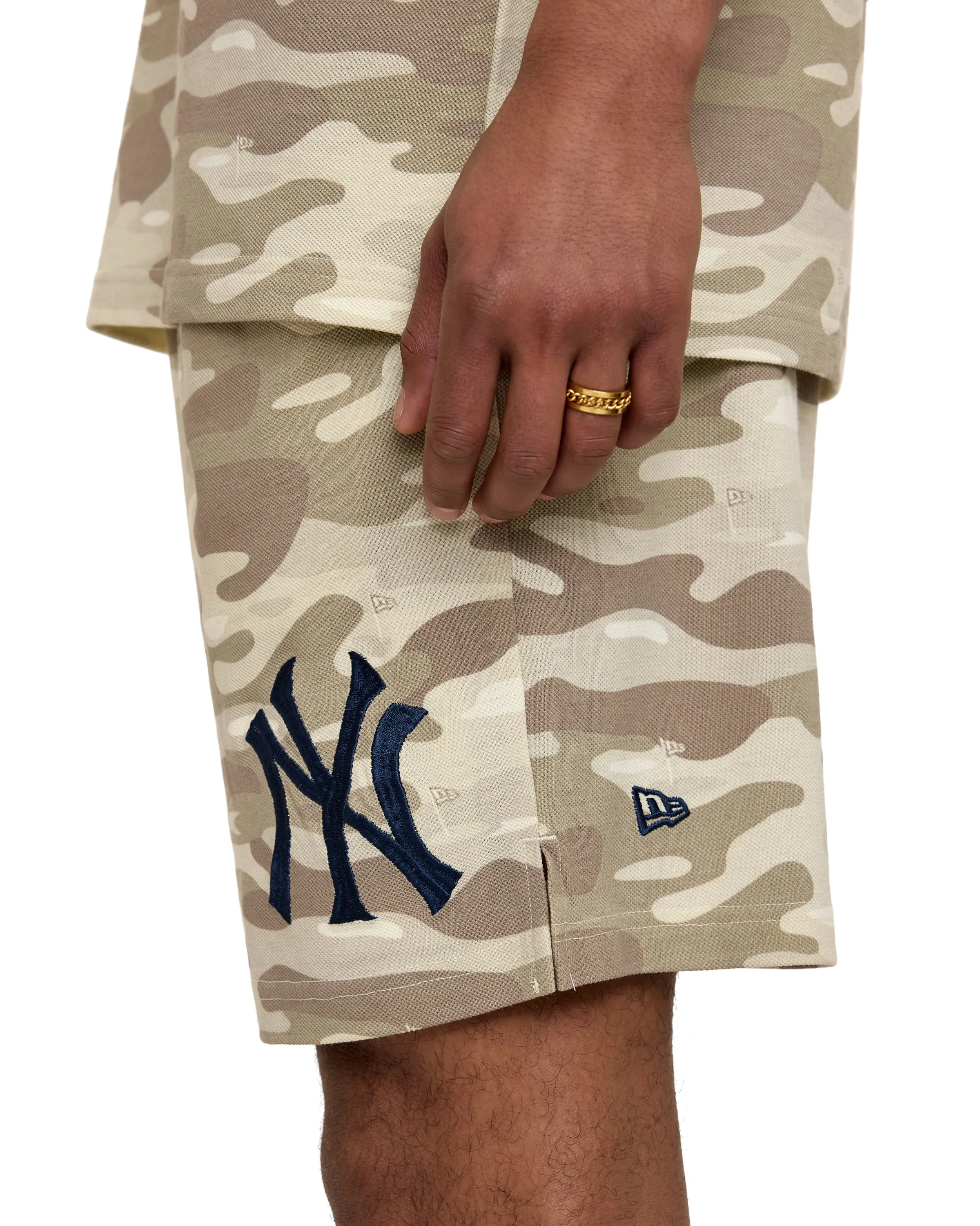 Los Angeles Dodgers Fairway Camo Shorts sold by New Era product image thumbnail 5