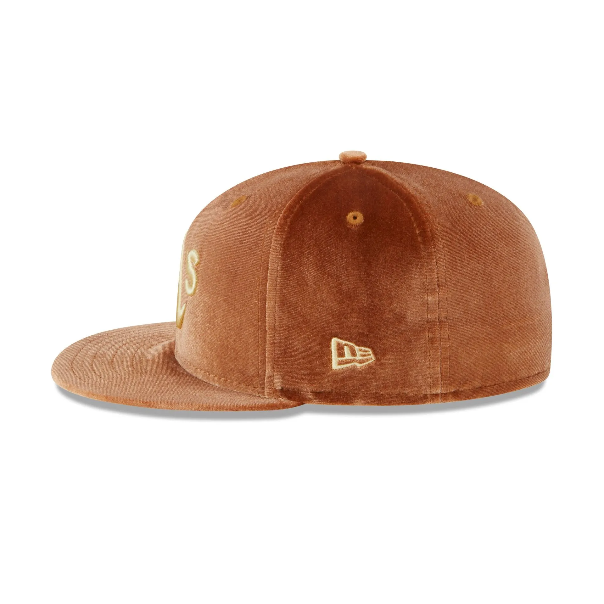 Oakland Athletics Vintage Velvet 59FIFTY Fitted Hat sold by New Era product image thumbnail 4