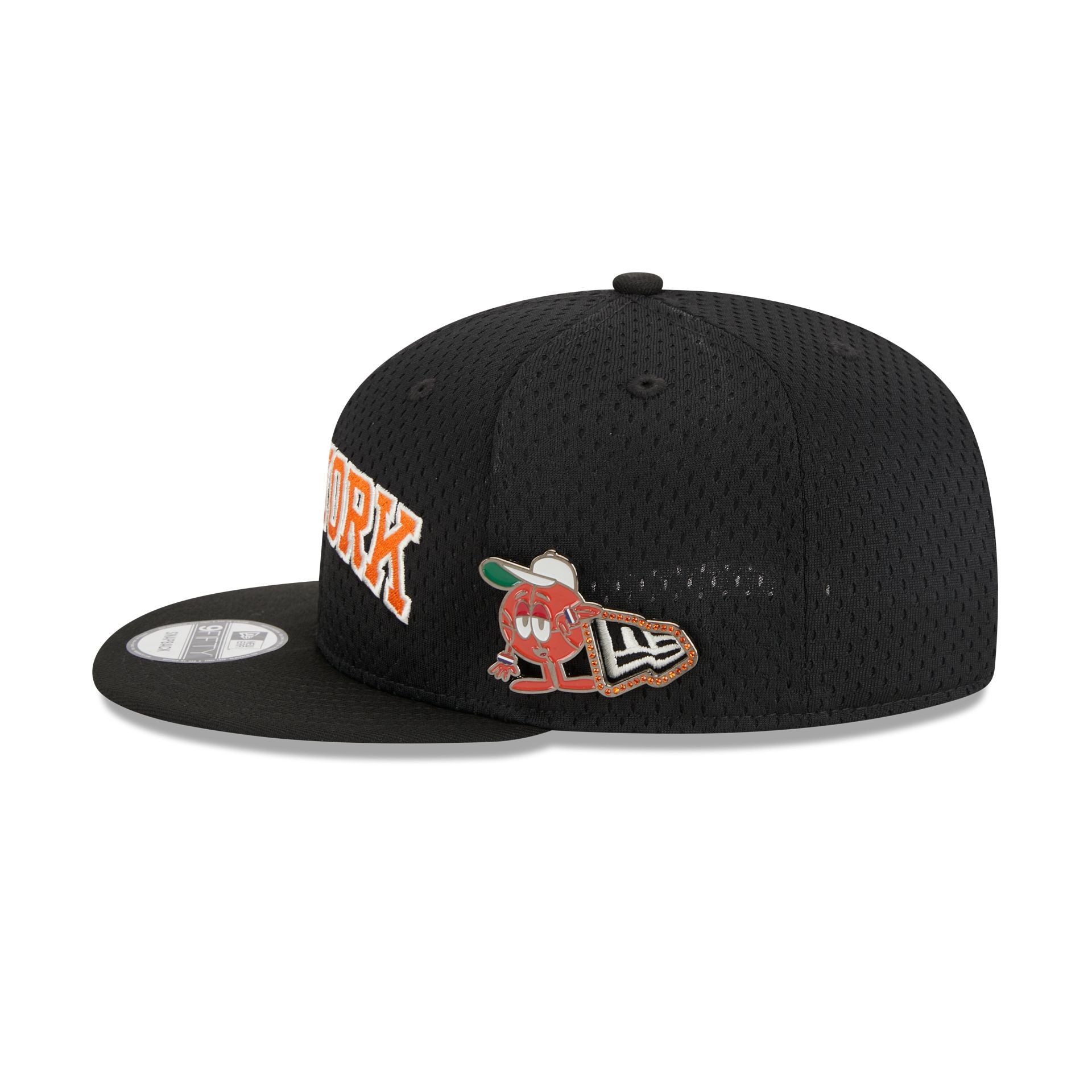 New York Knicks Post-Up Pin 9FIFTY Snapback Hat sold by New Era product image thumbnail 4