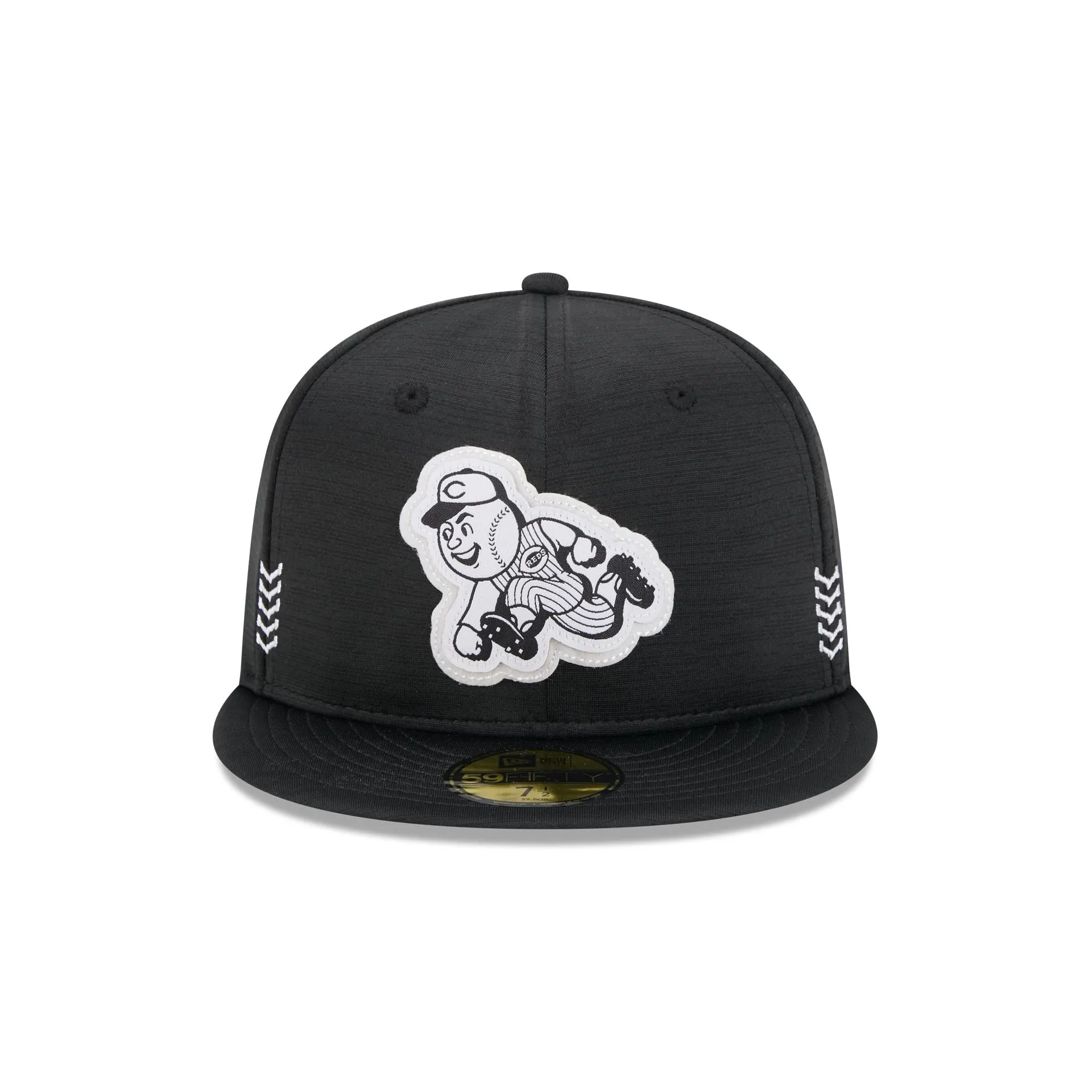 Cincinnati Reds 2024 Clubhouse Black 59FIFTY Fitted Hat sold by New Era product image thumbnail 2