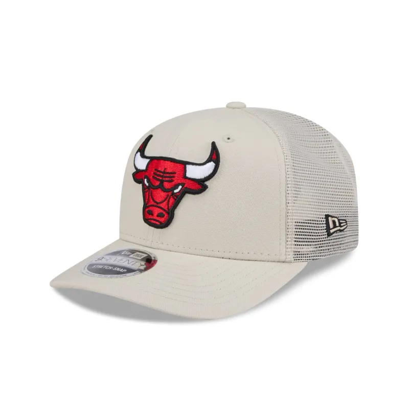 Chicago Bulls Canvas 9SEVENTY Trucker Hat sold by New Era