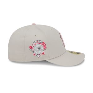 New York Yankees Mother's Day 2023 Low Profile 59FIFTY Fitted Hat sold by New Era
