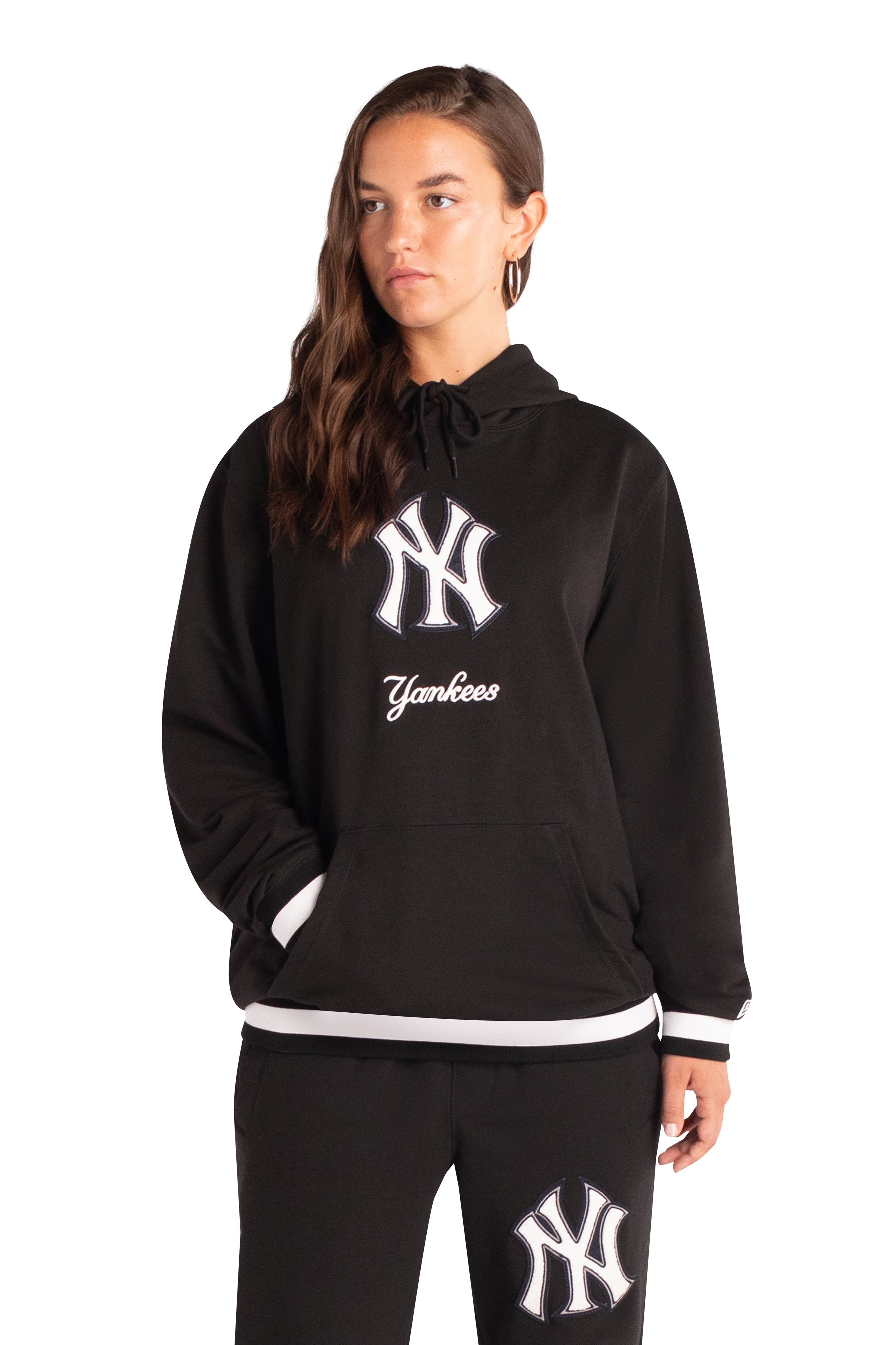 Atlanta Braves Logo Select Black Hoodie sold by New Era product image thumbnail 2