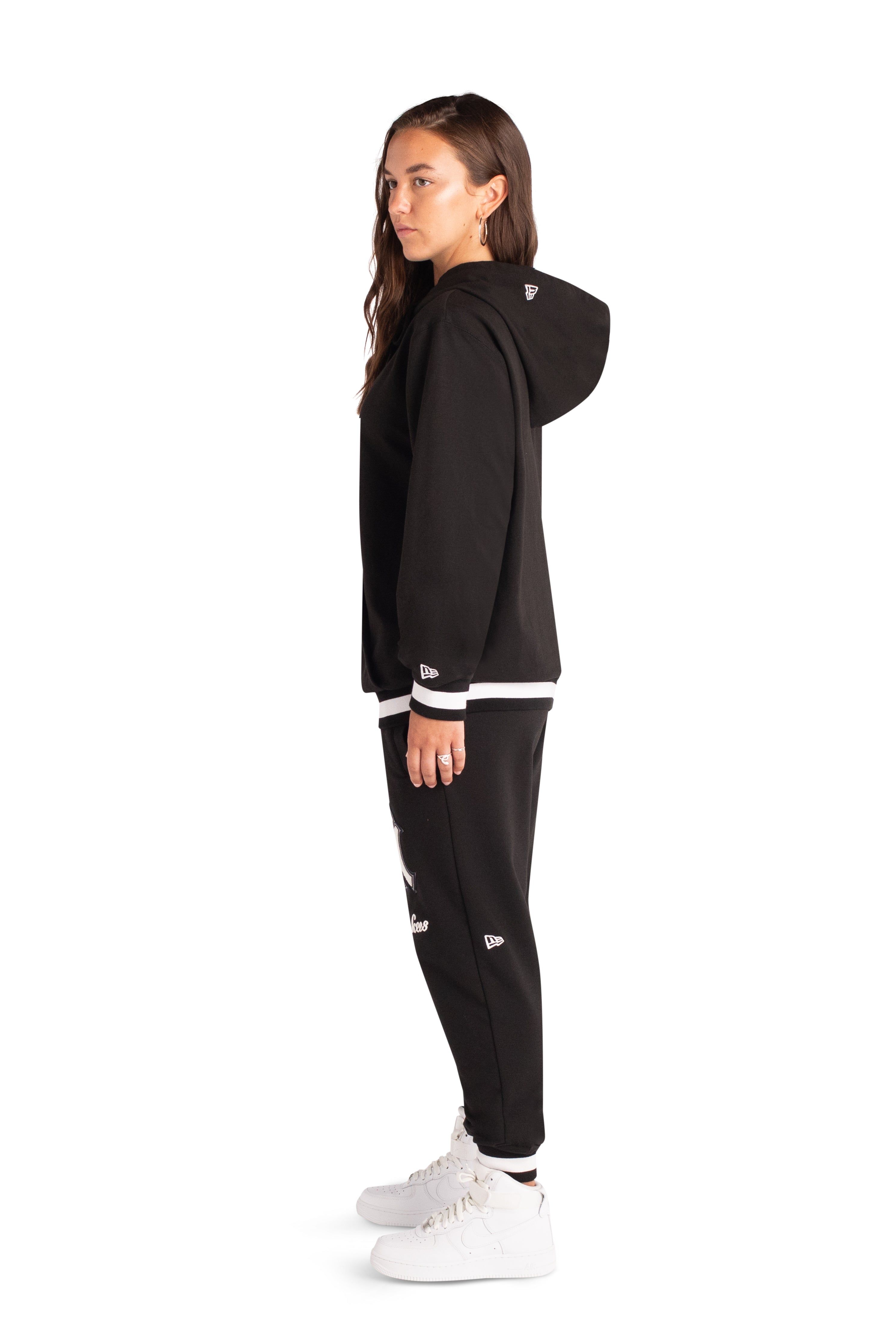 Atlanta Braves Logo Select Black Hoodie sold by New Era product image thumbnail 5