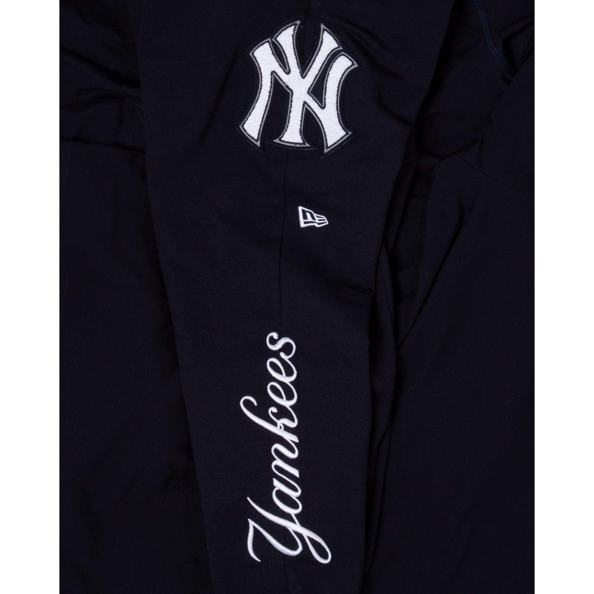New York Yankees Logo Select Jogger sold by New Era product image thumbnail 4