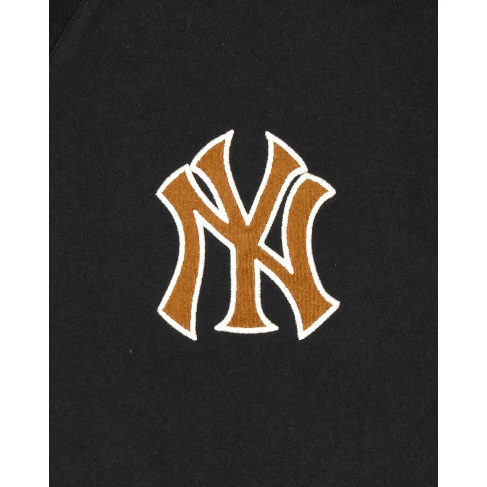 New York Yankees Cord Black T-Shirt sold by New Era product image thumbnail 4