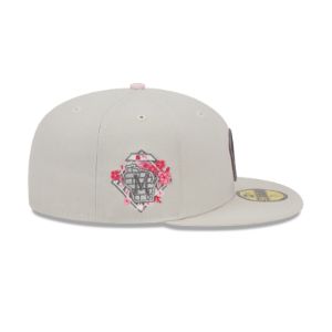 Milwaukee Brewers Mother's Day 2023 59FIFTY Fitted Hat sold by New Era