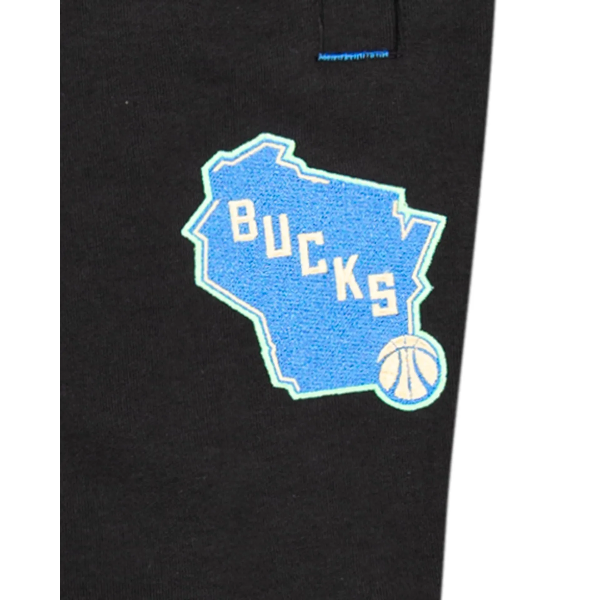 Milwaukee Bucks 2023 City Edition Black Jogger sold by New Era product image thumbnail 4