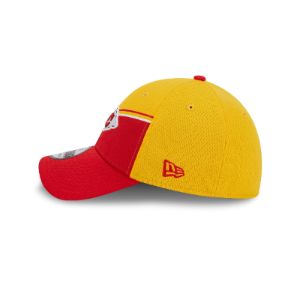 Kansas City Chiefs 2023 Sideline 39THIRTY Stretch Fit Hat sold by New Era