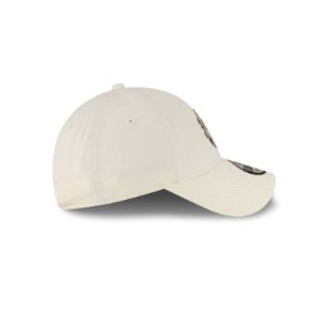 Manchester United Green Logo 9FORTY Adjustable Hat sold by New Era