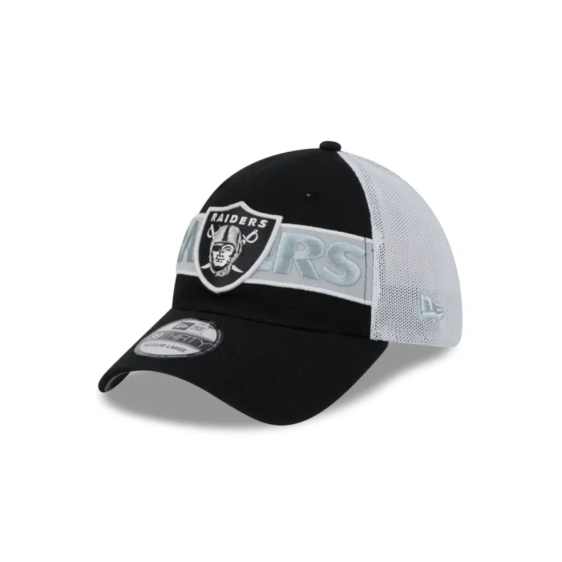 Las Vegas Raiders Banded 39THIRTY Stretch Fit Hat sold by New Era