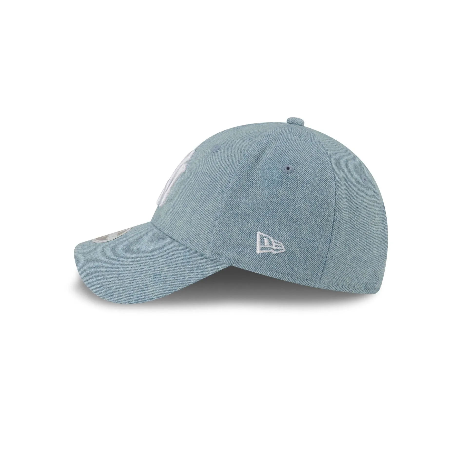 New York Yankees Denim Mimosa Women's 9FORTY Adjustable Hat sold by New Era product image thumbnail 4