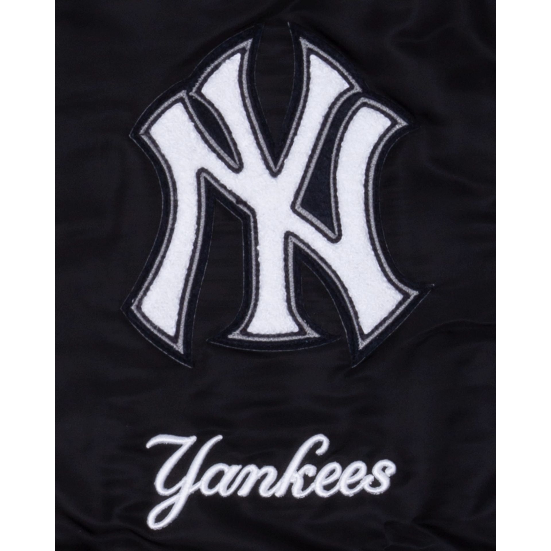 New York Yankees Logo Select Black Jacket sold by New Era product image thumbnail 4