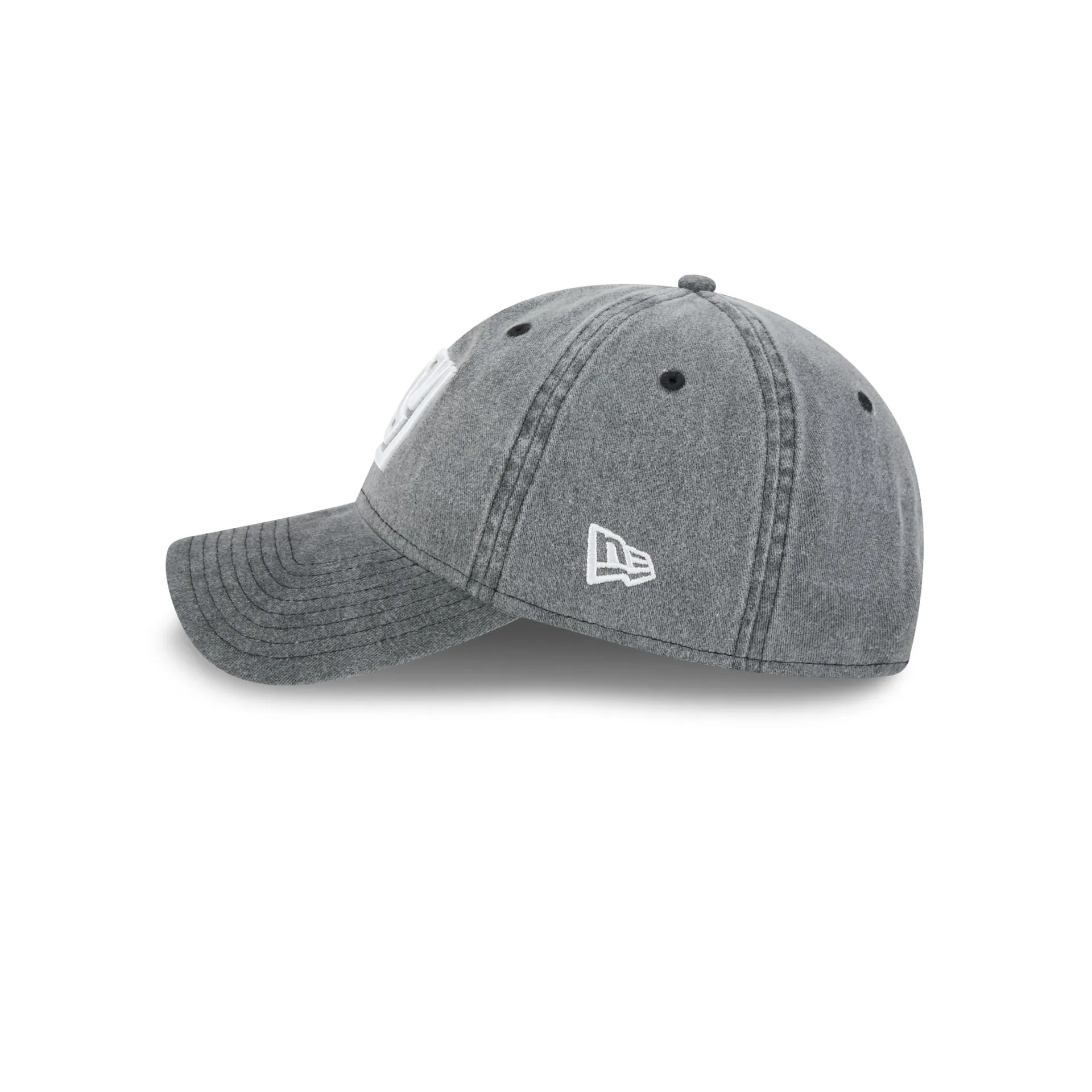 New York Giants Rugged 9TWENTY Adjustable Hat sold by New Era product image thumbnail 4