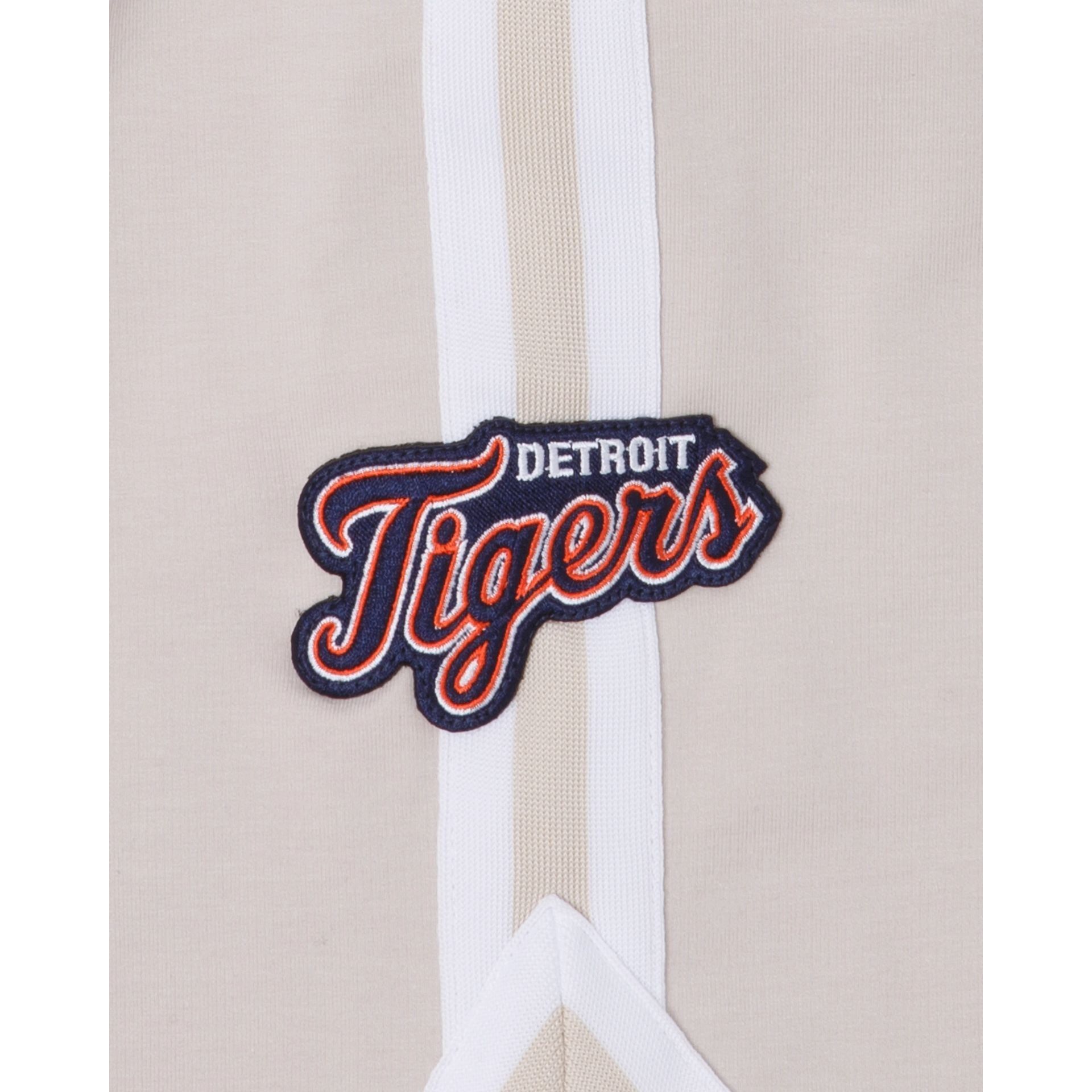 Detroit Tigers Logo Select Chrome Shorts sold by New Era product image thumbnail 4