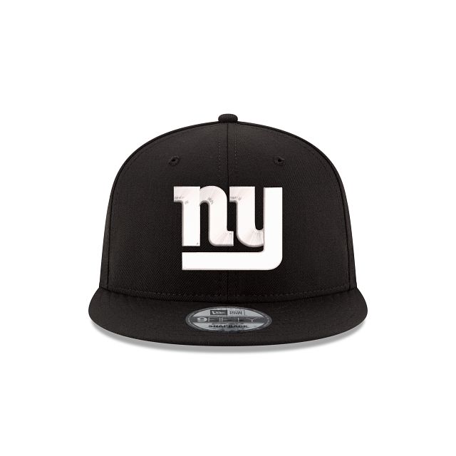 New York Giants Black and White 9FIFTY Snapback Hat sold by New Era product image thumbnail 2