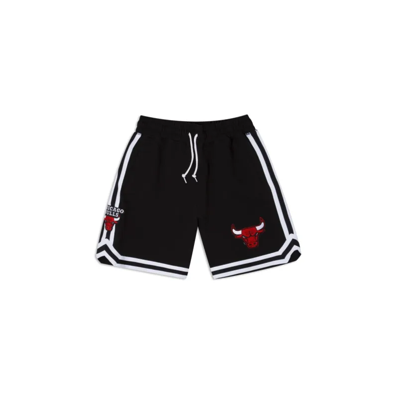 Chicago Bulls Logo Select Shorts sold by New Era