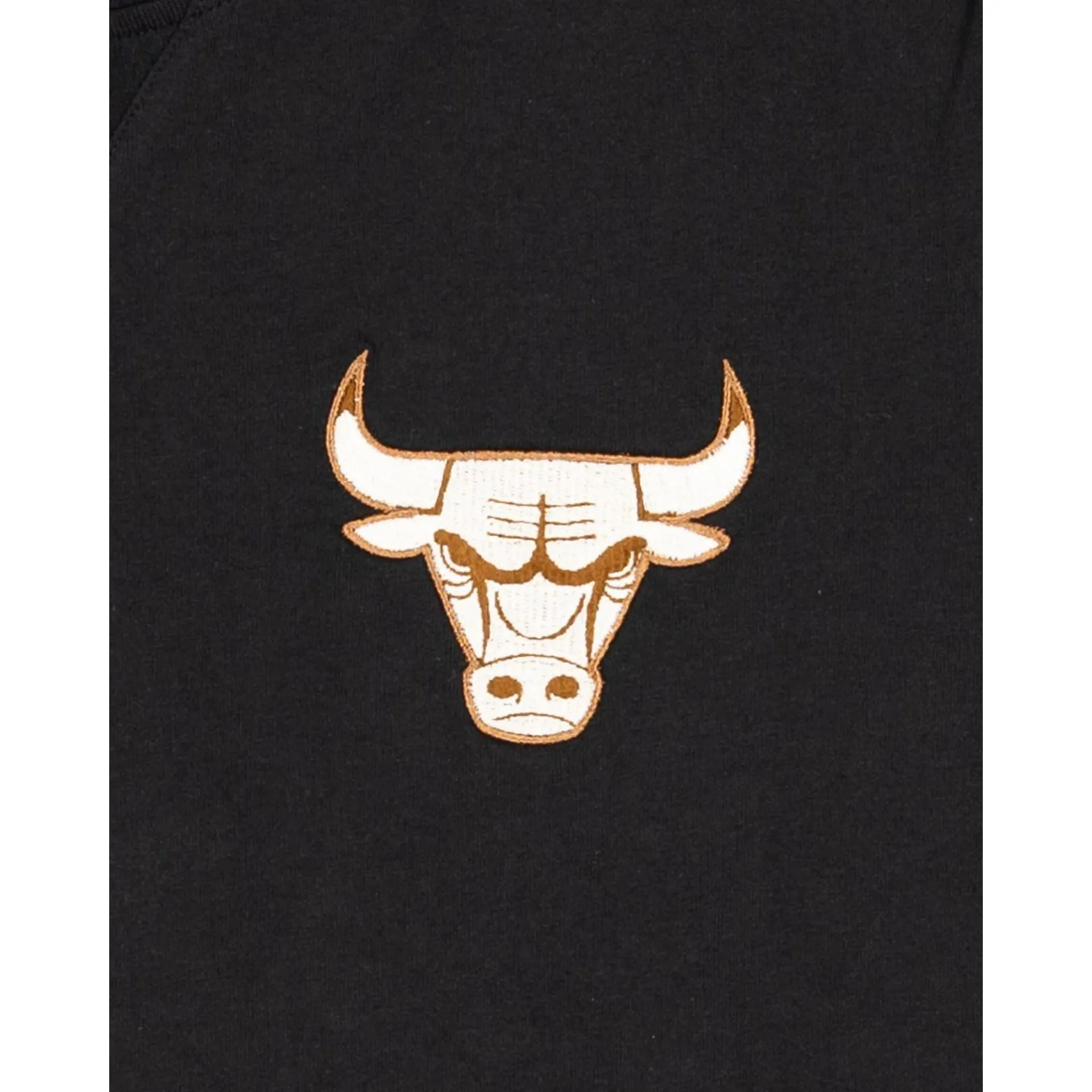 Chicago Bulls Cord Black T-Shirt sold by New Era product image thumbnail 4