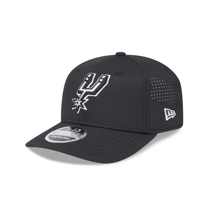 San Antonio Spurs Perform 9SEVENTY Stretch-Snap Hat sold by New Era