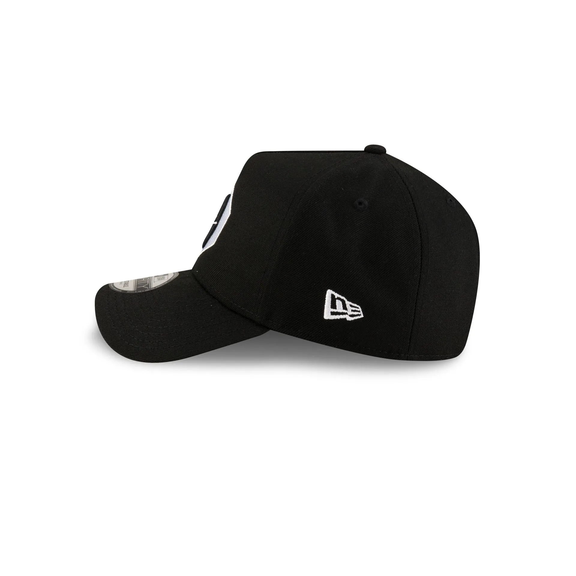 UFC Mexico Black Glove 9FORTY A-Frame Snapback Hat sold by New Era product image thumbnail 5
