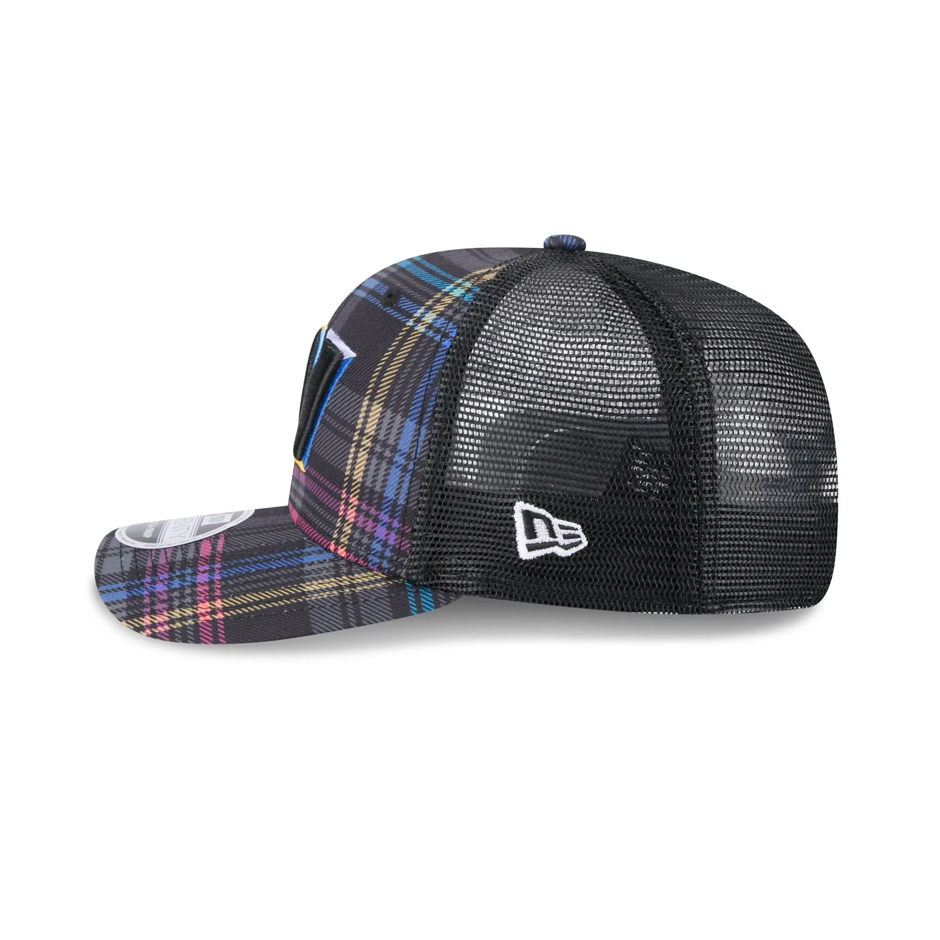 Washington Commanders 2024 Crucial Catch 9SEVENTY Trucker Hat sold by New Era product image thumbnail 5