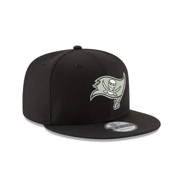 Tampa Bay Buccaneers Black and White 9FIFTY Snapback Hat sold by New Era product image thumbnail 3