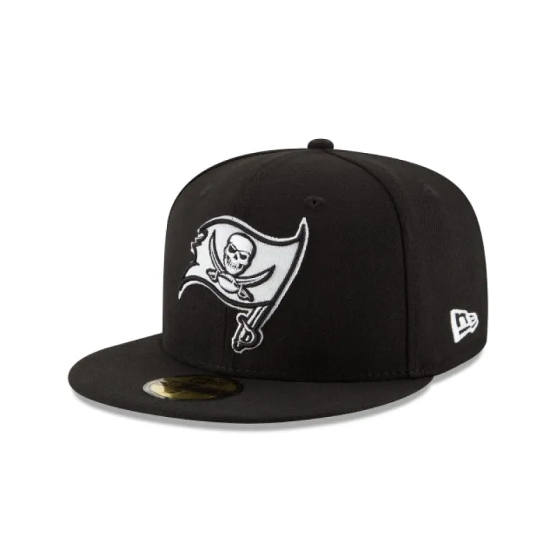 Tampa Bay Buccaneers Black & White 59FIFTY Fitted Hat sold by New Era