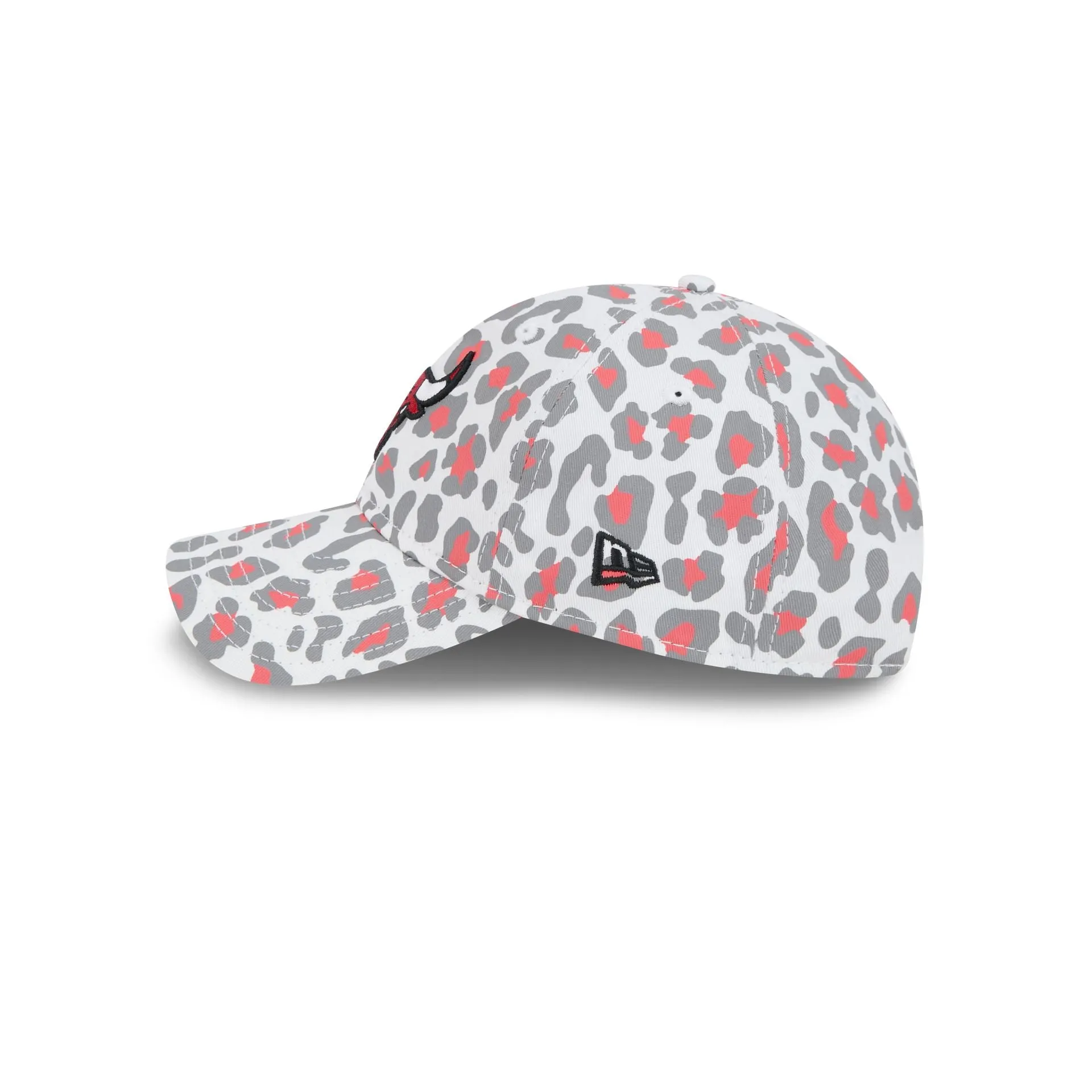 Chicago Bulls Active Animal Print Women's 9TWENTY Adjustable Hat sold by New Era product image thumbnail 4
