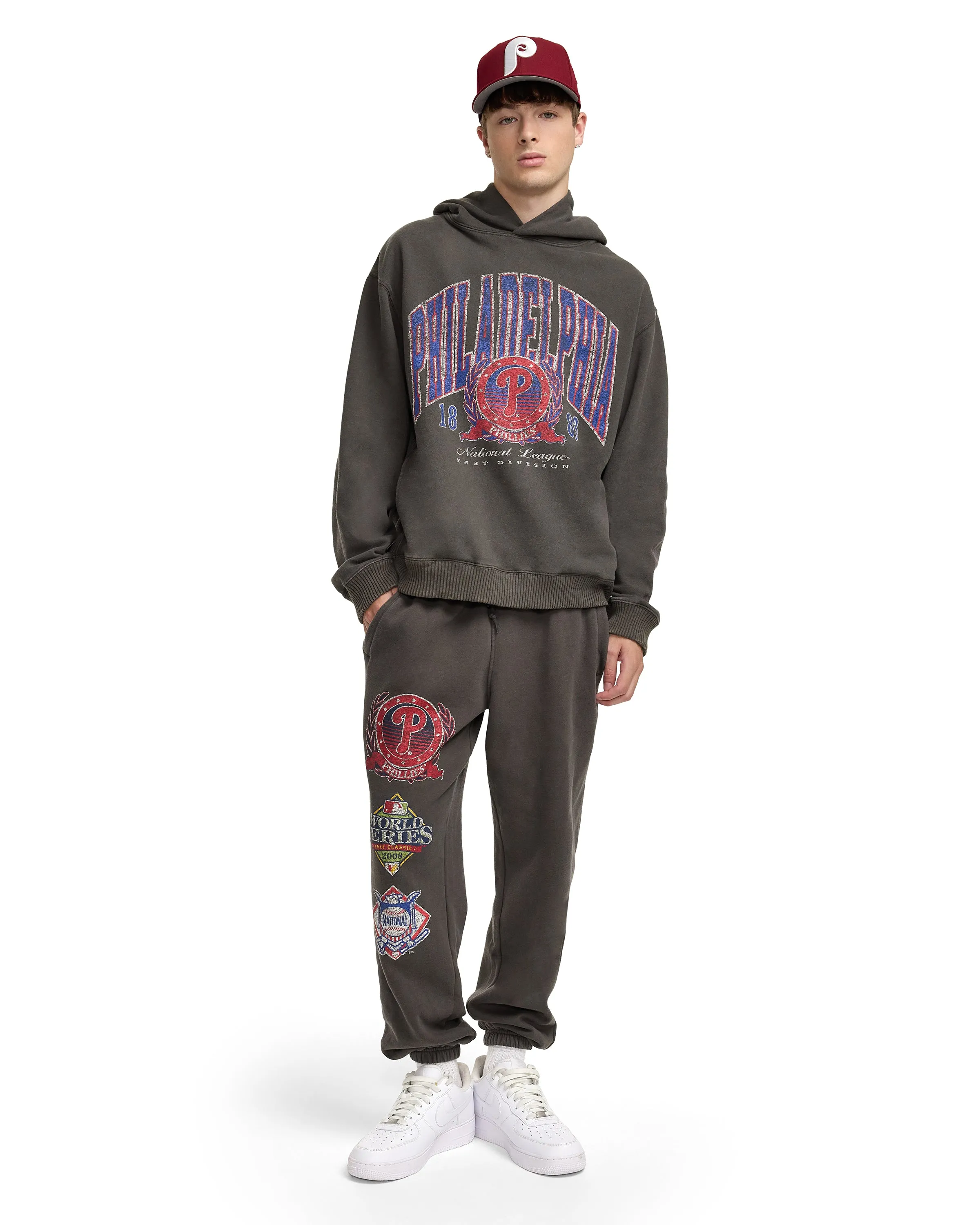 Philadelphia Phillies Oversized Essentials Sweatpants sold by New Era product image thumbnail 4