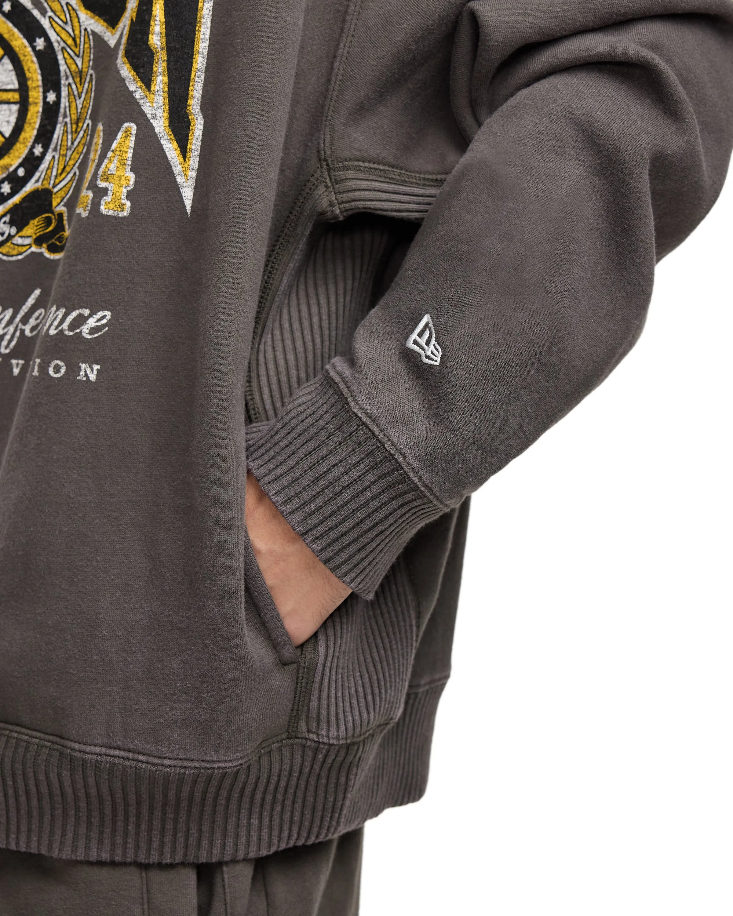 Edmonton Oilers Oversized Essentials Hoodie sold by New Era product image thumbnail 4