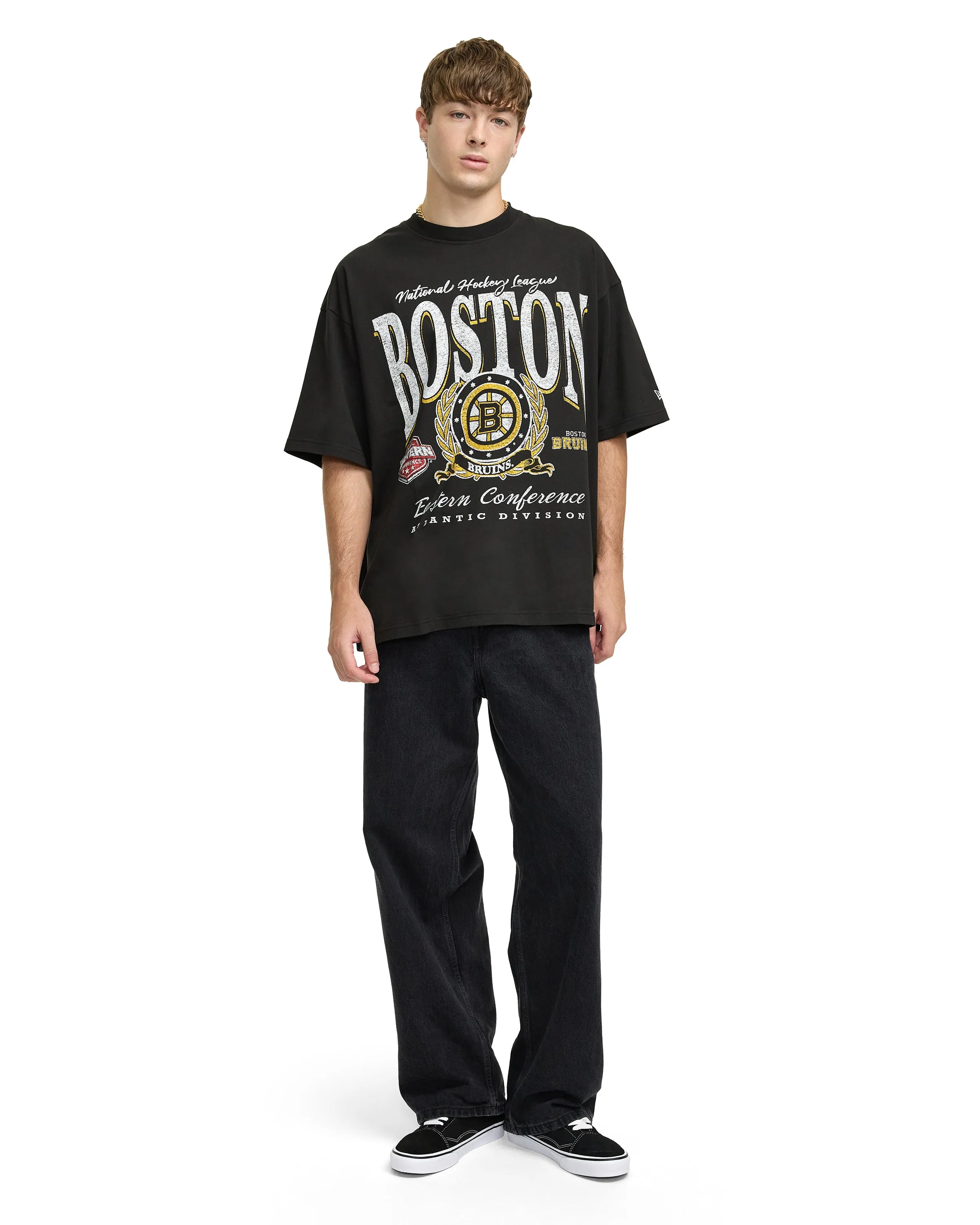 Boston Bruins Oversized Essentials T-Shirt sold by New Era product image thumbnail 4