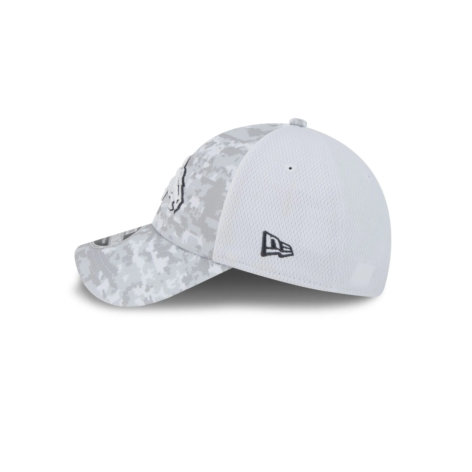 Denver Broncos 2024 Salute to Service 9FORTY Stretch-Snap Hat sold by New Era product image thumbnail 5