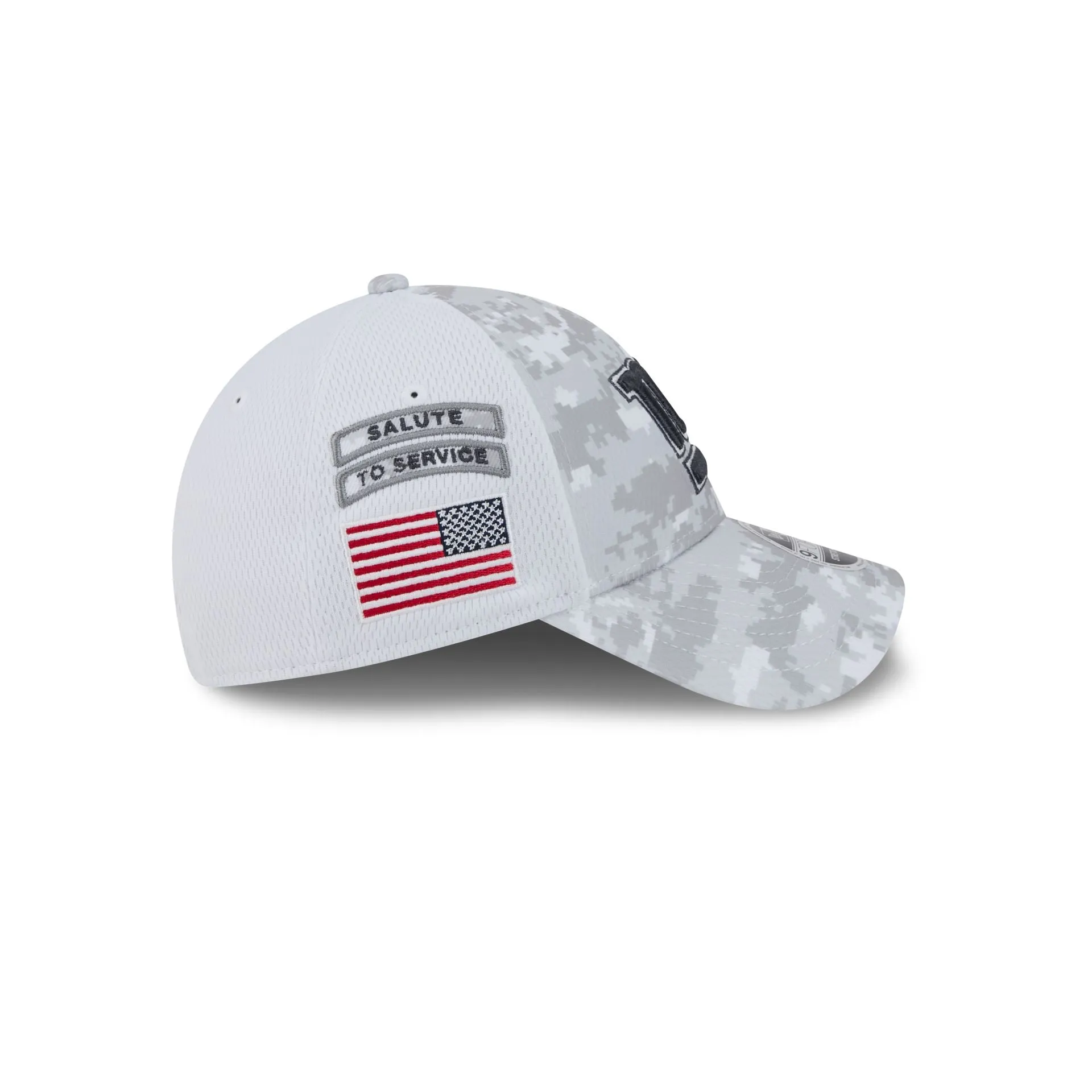 New York Giants 2024 Salute to Service 9FORTY Stretch-Snap Hat sold by New Era product image thumbnail 4