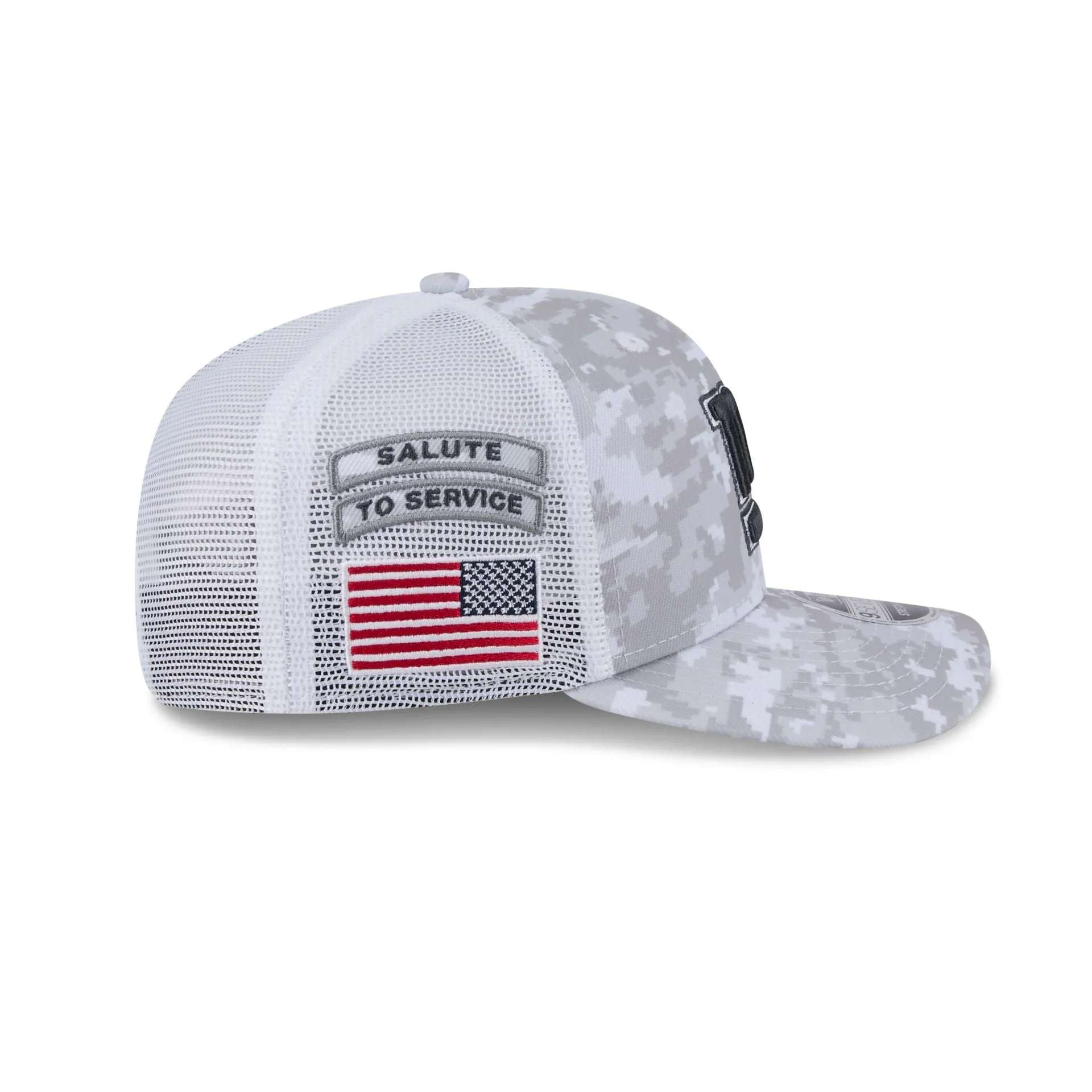 New York Giants 2024 Salute to Service 9SEVENTY Trucker Hat sold by New Era product image thumbnail 4