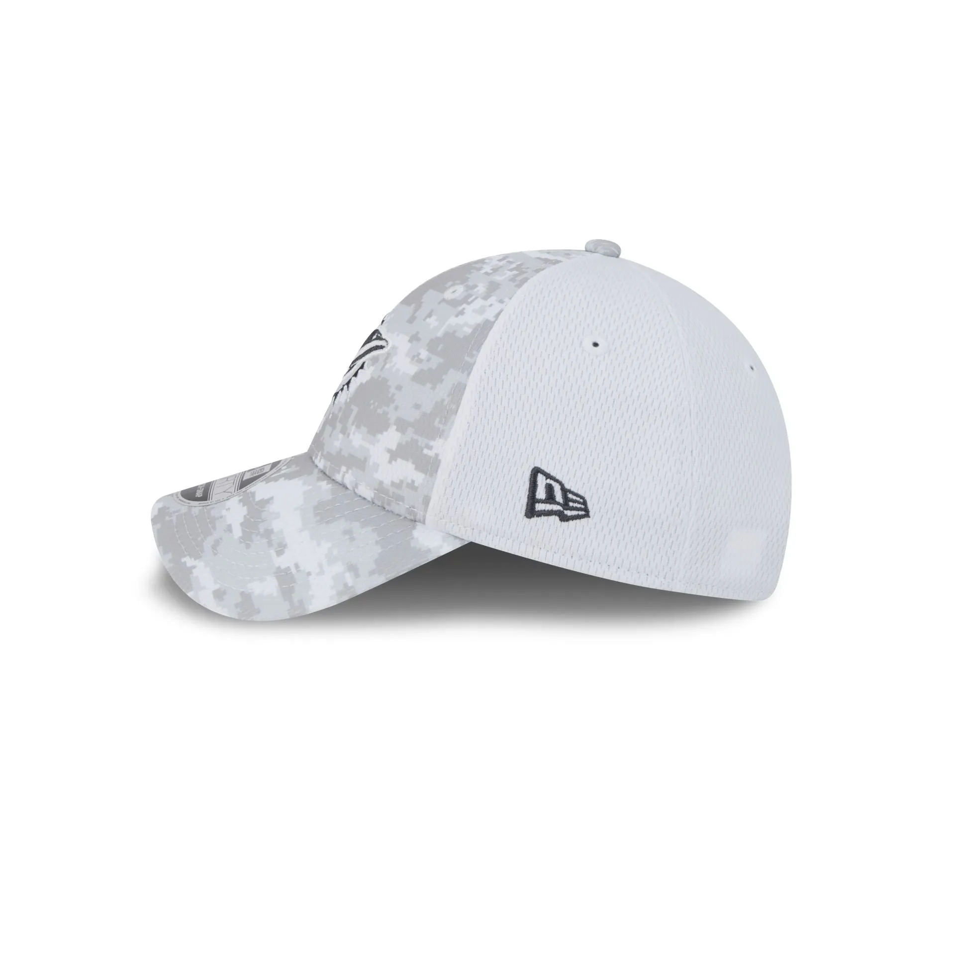 Miami Dolphins 2024 Salute to Service 9FORTY Stretch-Snap Hat sold by New Era product image thumbnail 5