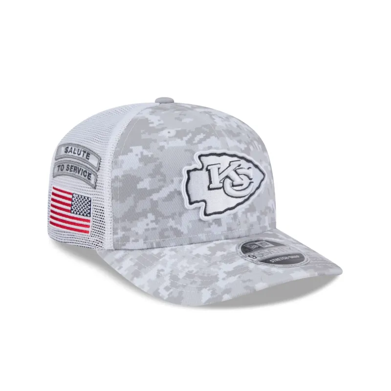 Kansas City Chiefs 2024 Salute to Service 9SEVENTY Trucker Hat sold by New Era