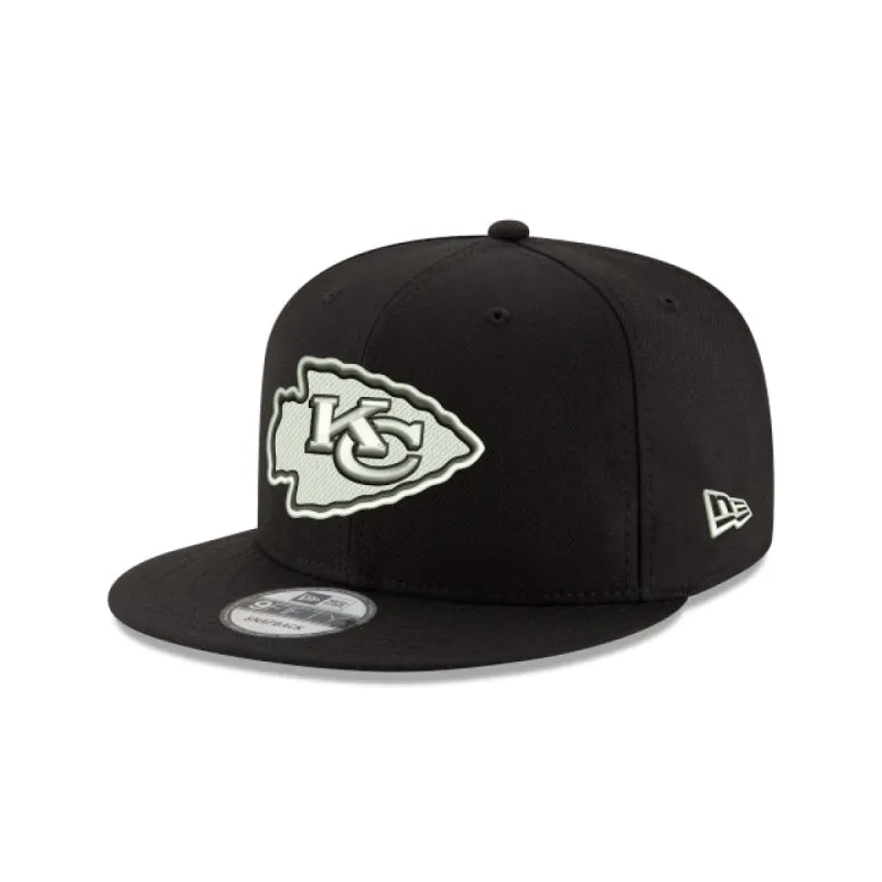 Kansas City Chiefs Black and White 9FIFTY Snapback Hat sold by New Era