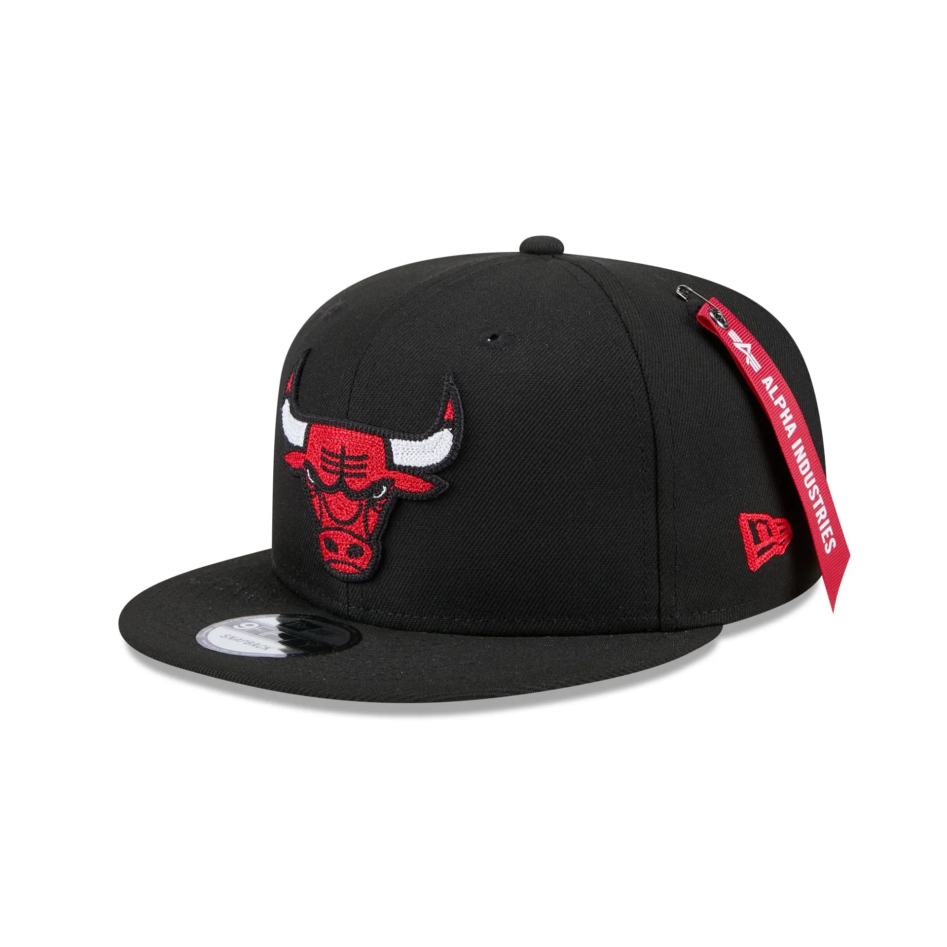 Alpha Industries x Chicago Bulls Black 9FIFTY Snapback Hat sold by New Era